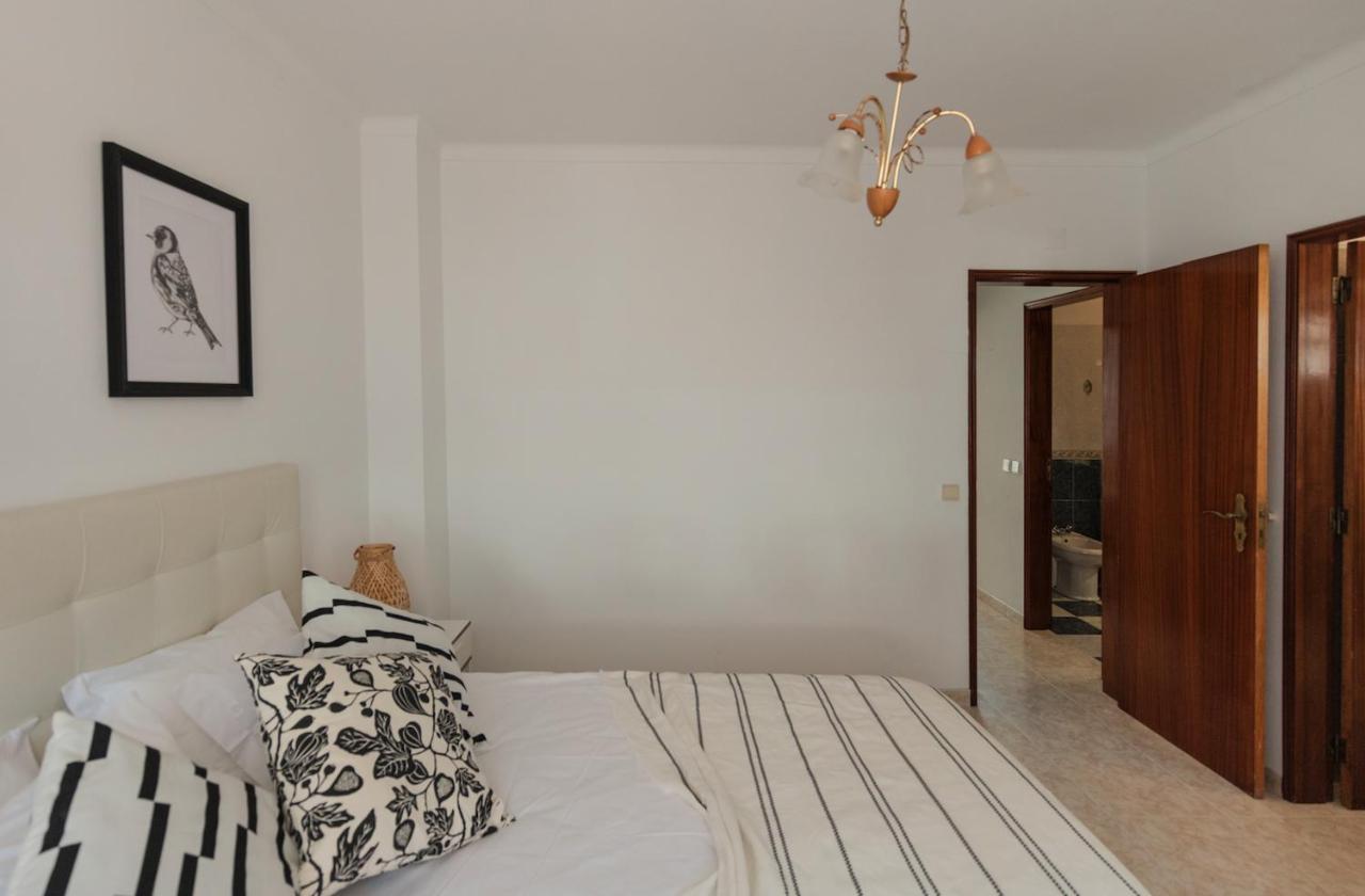 Zambujeira Do Mar 4-Bed House Perfect For Families & Friends Apartment Ngoại thất bức ảnh